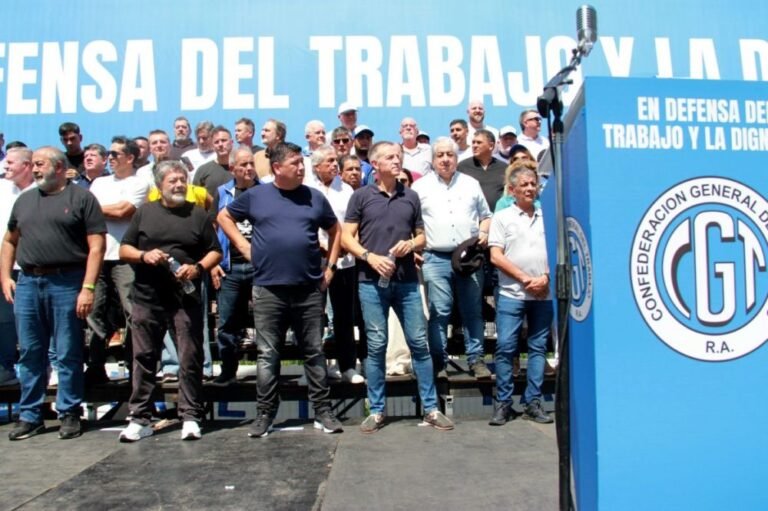 nota-1759135-comienzan-rondas-gremiales-politicas-para-desarmar-reforma-laboral-1110178