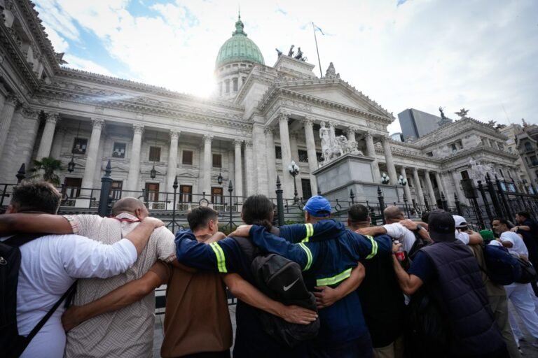 ABRAZO_CONGRESO_1-1170x780